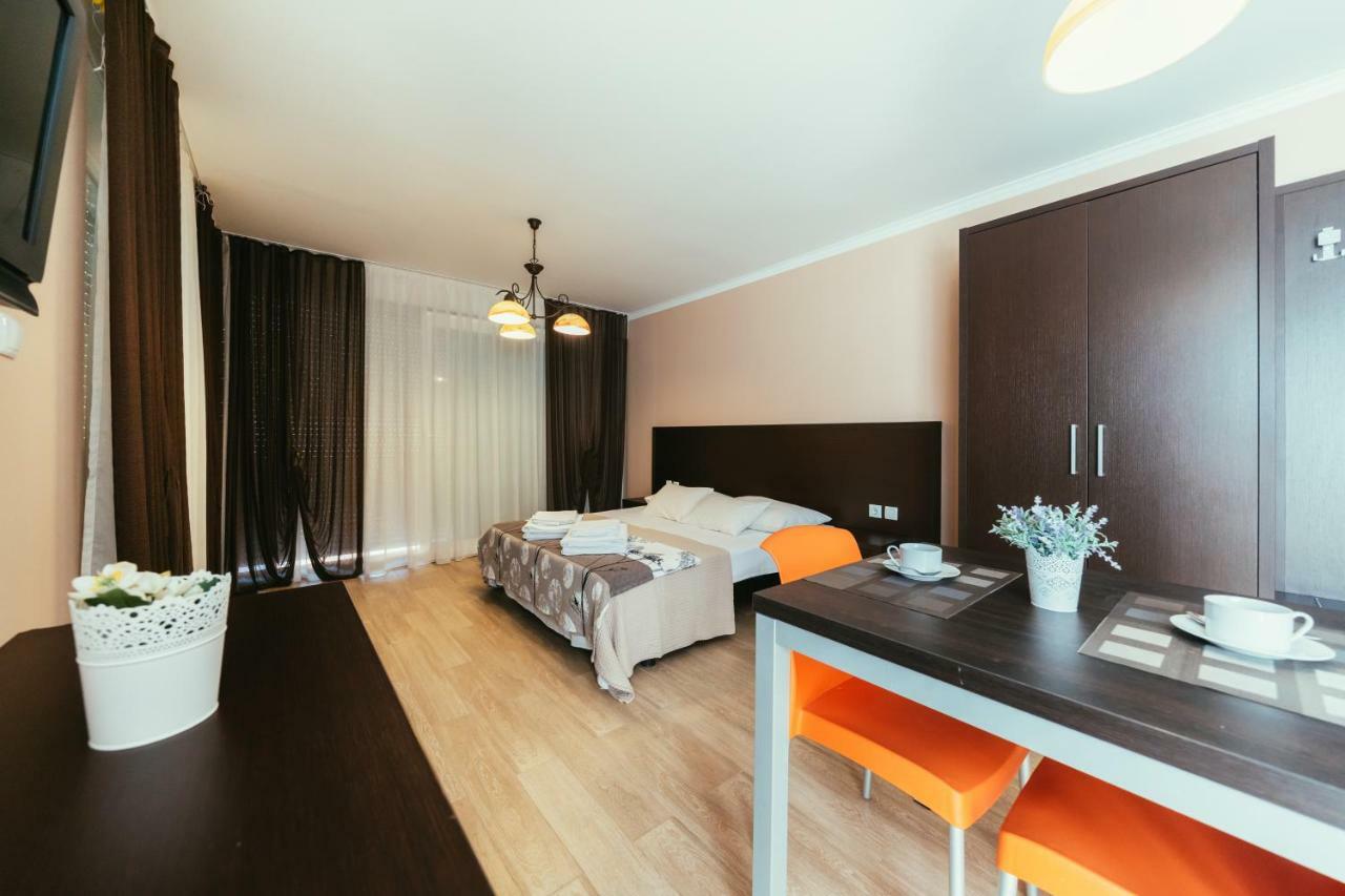Apartments Prestige Petrcane Exteriör bild